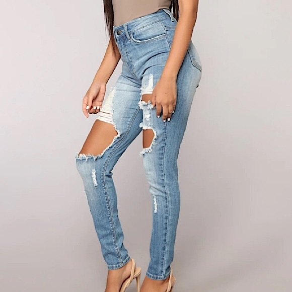 Fashion Nova • Mid-Wash High Rise Distressed Jeans💙 - Picture 4 of 11